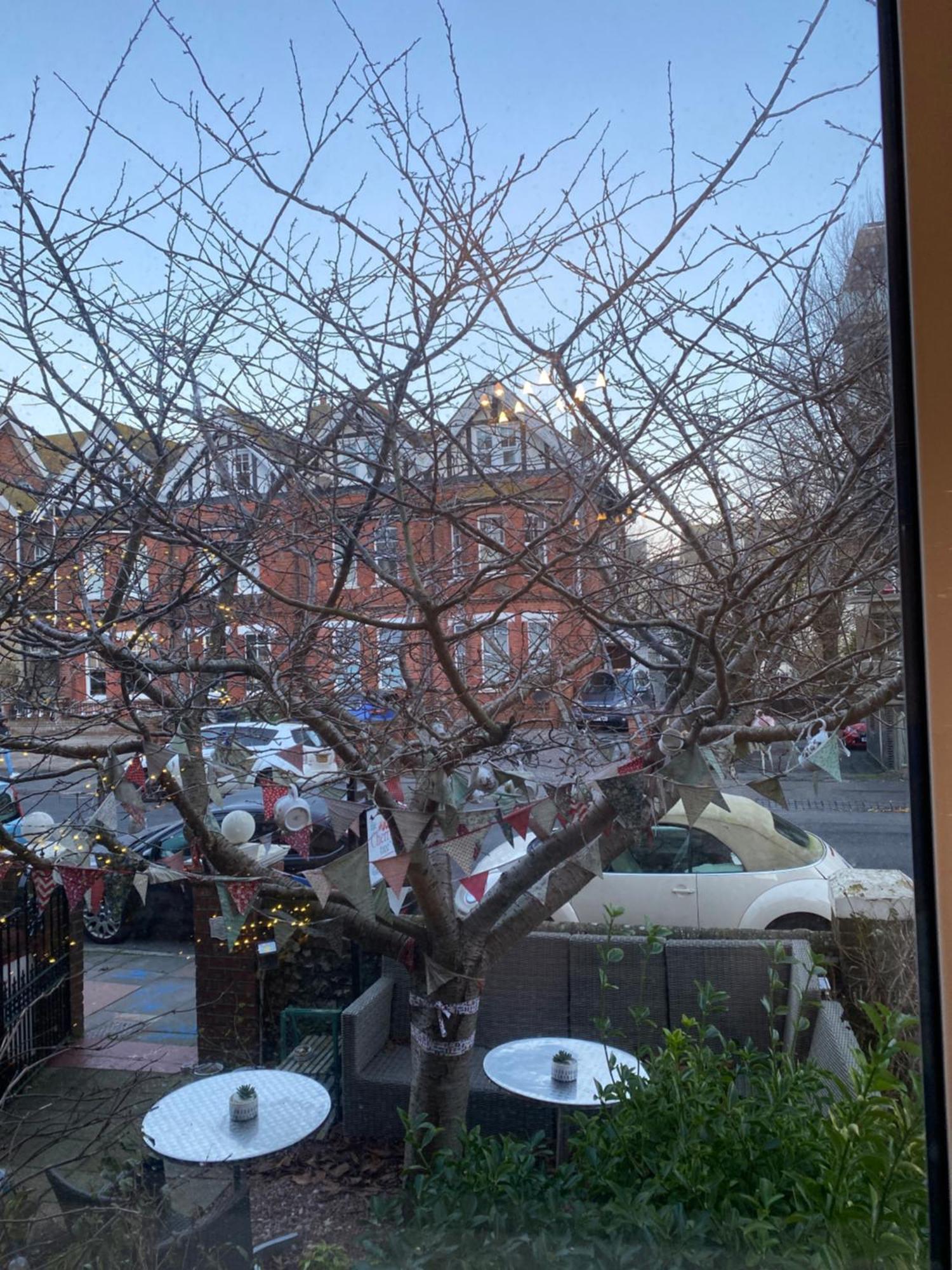 The Cherry Tree Guest House 이스트본 외부 사진