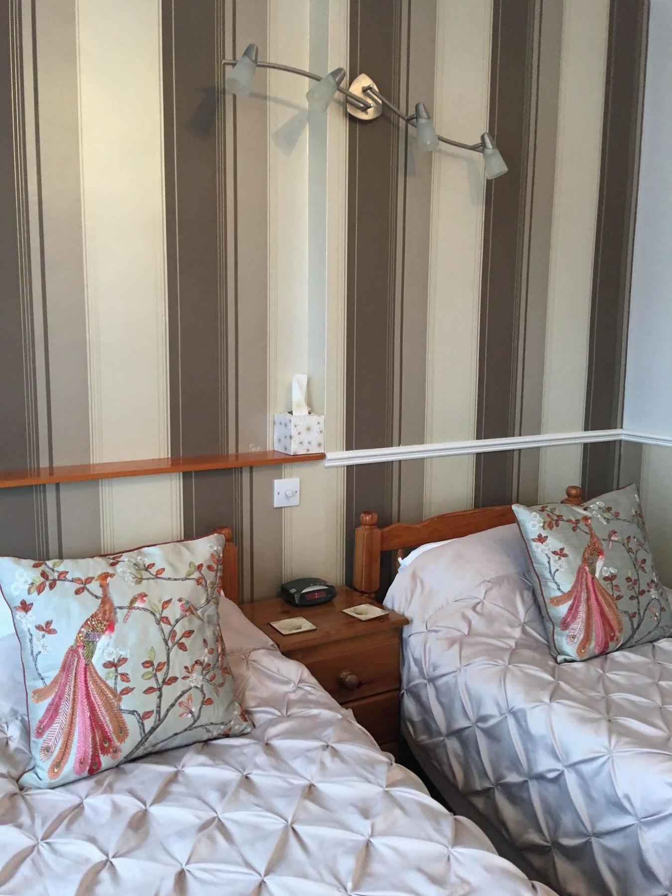 The Cherry Tree Guest House 이스트본 외부 사진